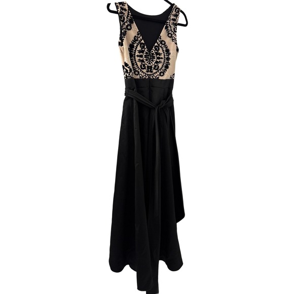 Betsy & Adam Black Formal Embellished V-Neck Belted maxi Dress Size 8  whimsigoth